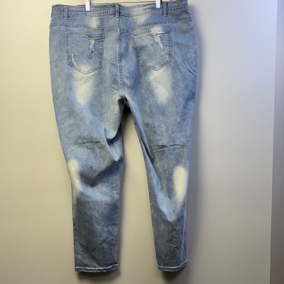 Ashley Stewart Floral Embroidered Blue Jeans. Size 26. - Picture 2 of 5